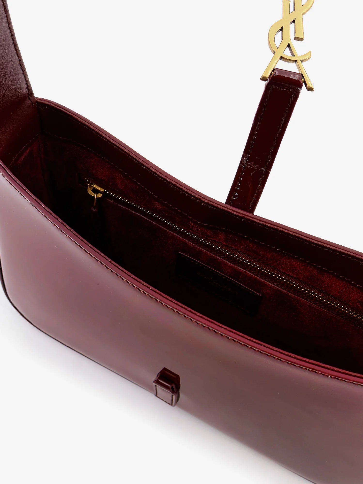 LE 5 À 7 bordeaux patent leather shoulder bag