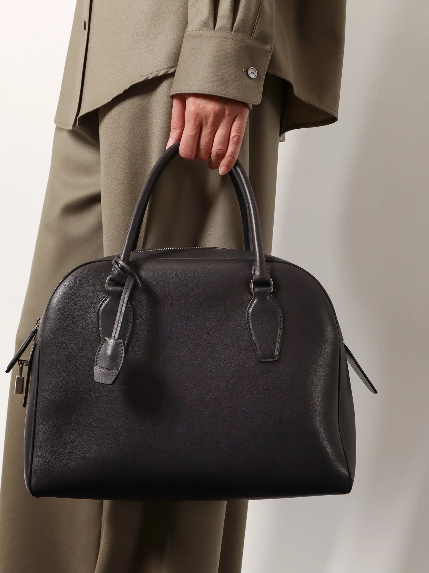 India 12.00 leather handbag