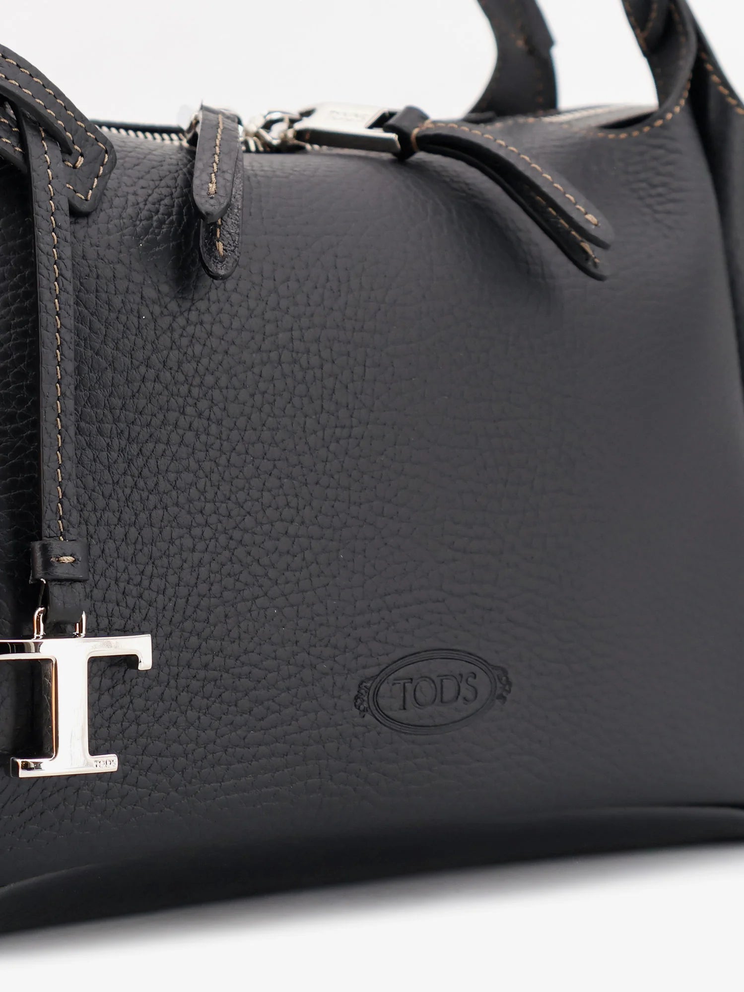 Apa leather crossbody bag