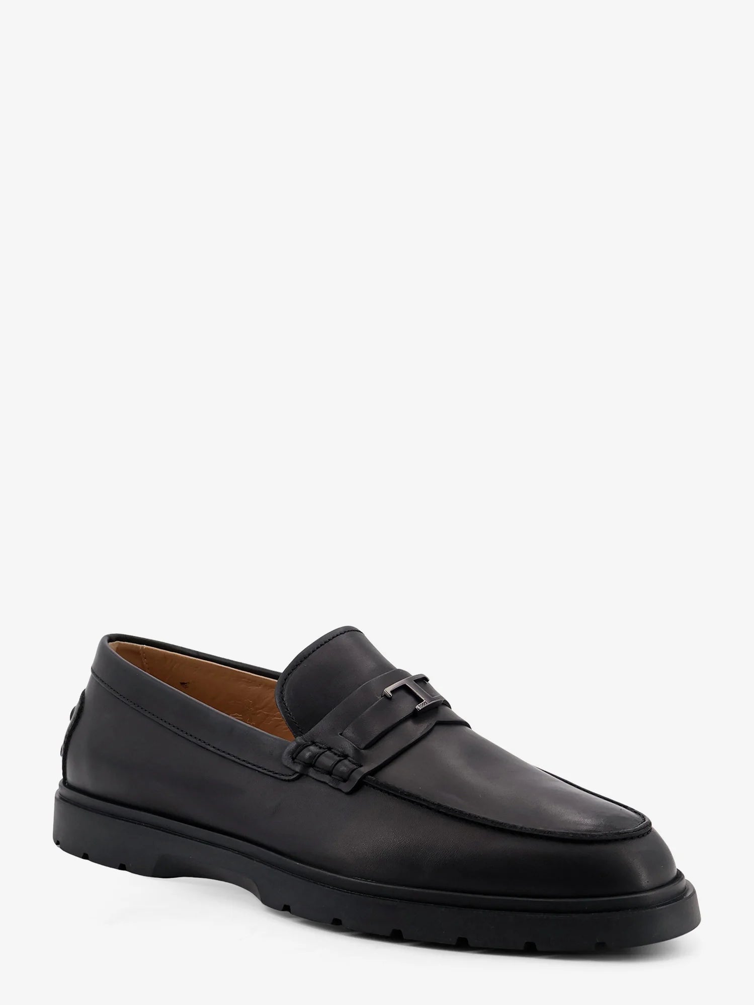 Leather loafers with metal logo