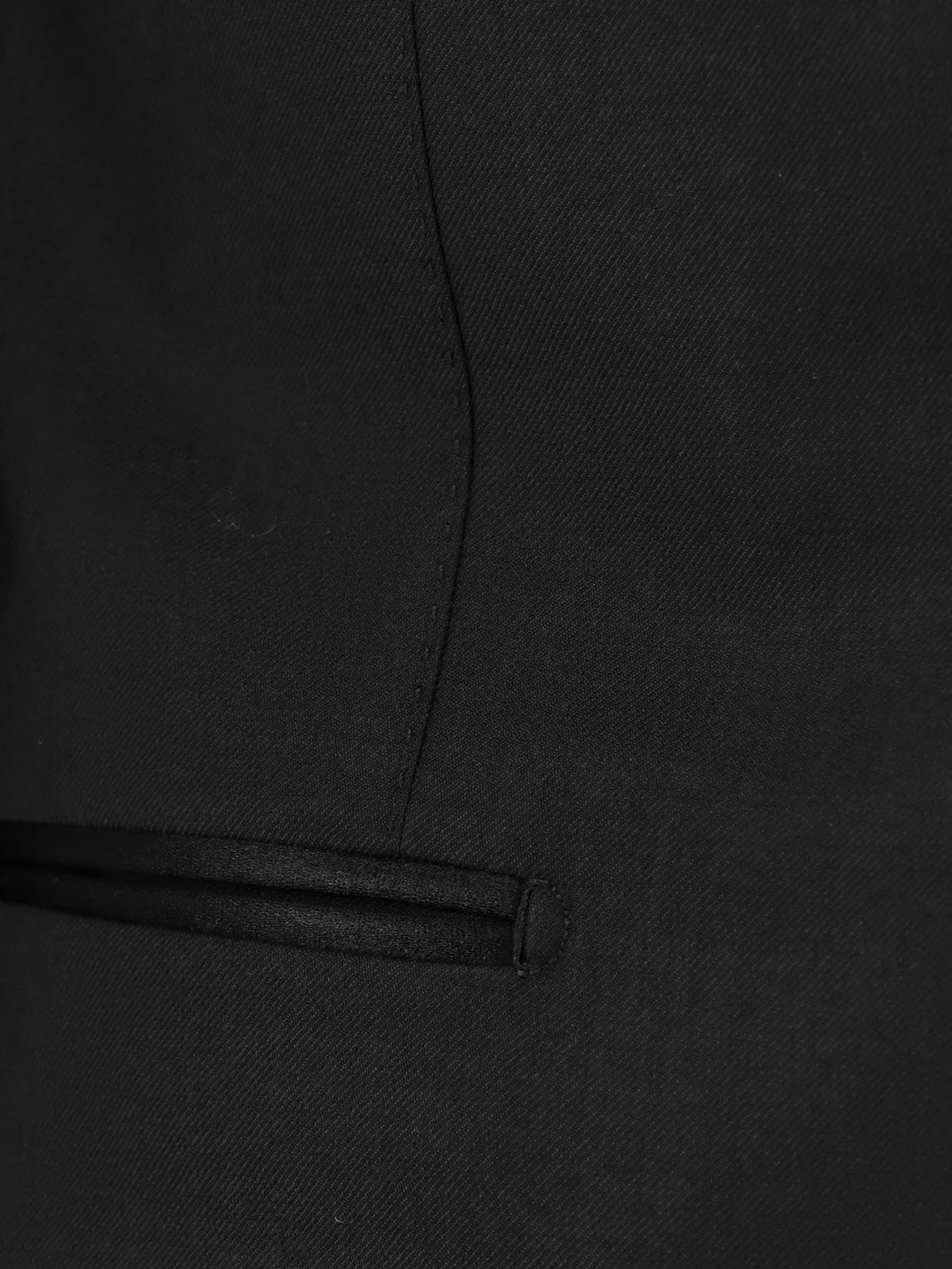 Shelton stretch wool tuxedo