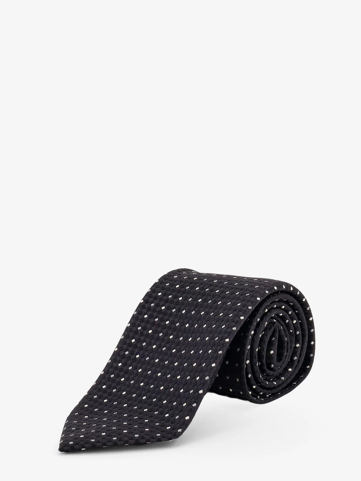 Silk tie with geometric pattern