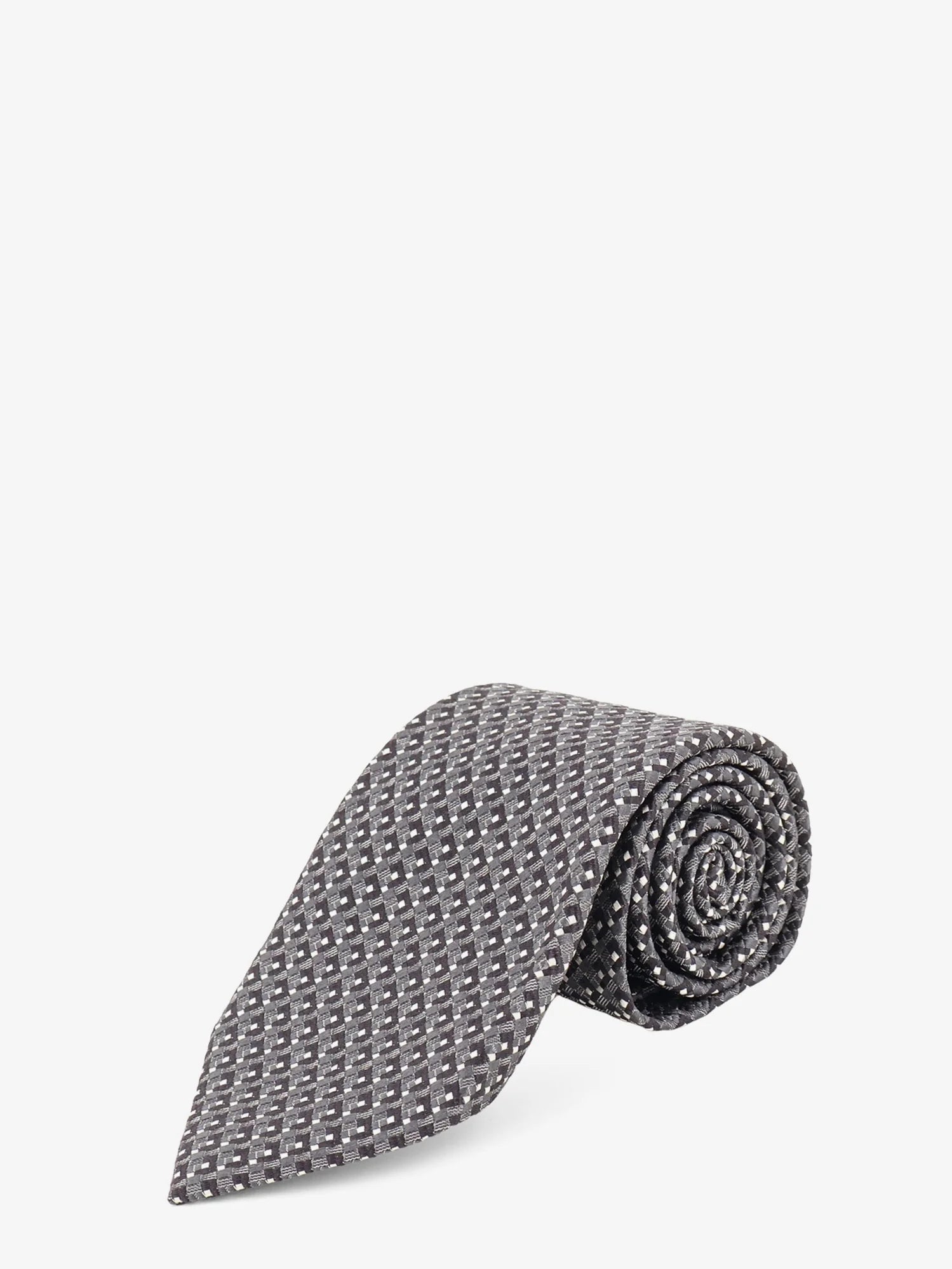 Silk tie with geometric pattern