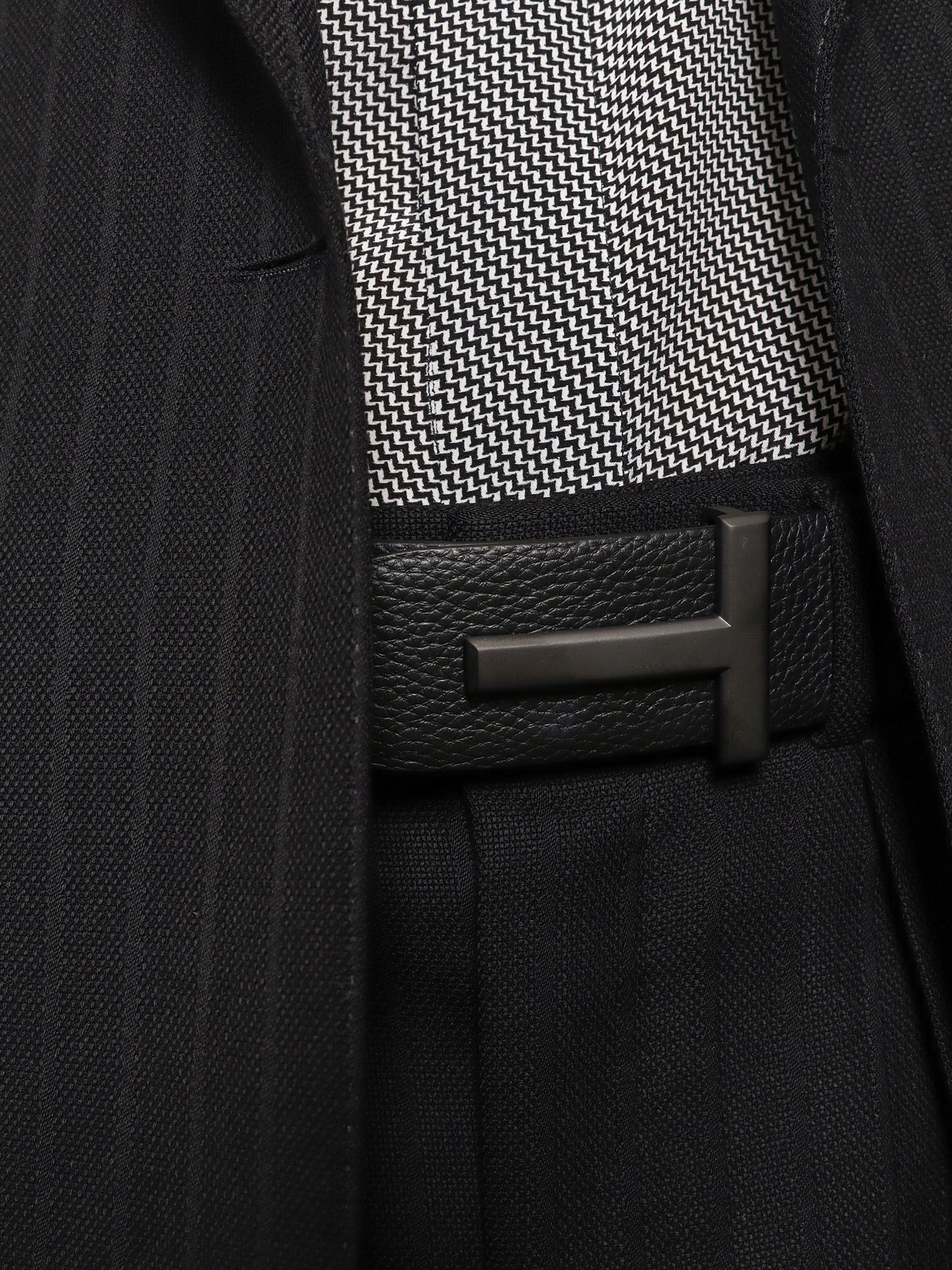 Hammered leather belt