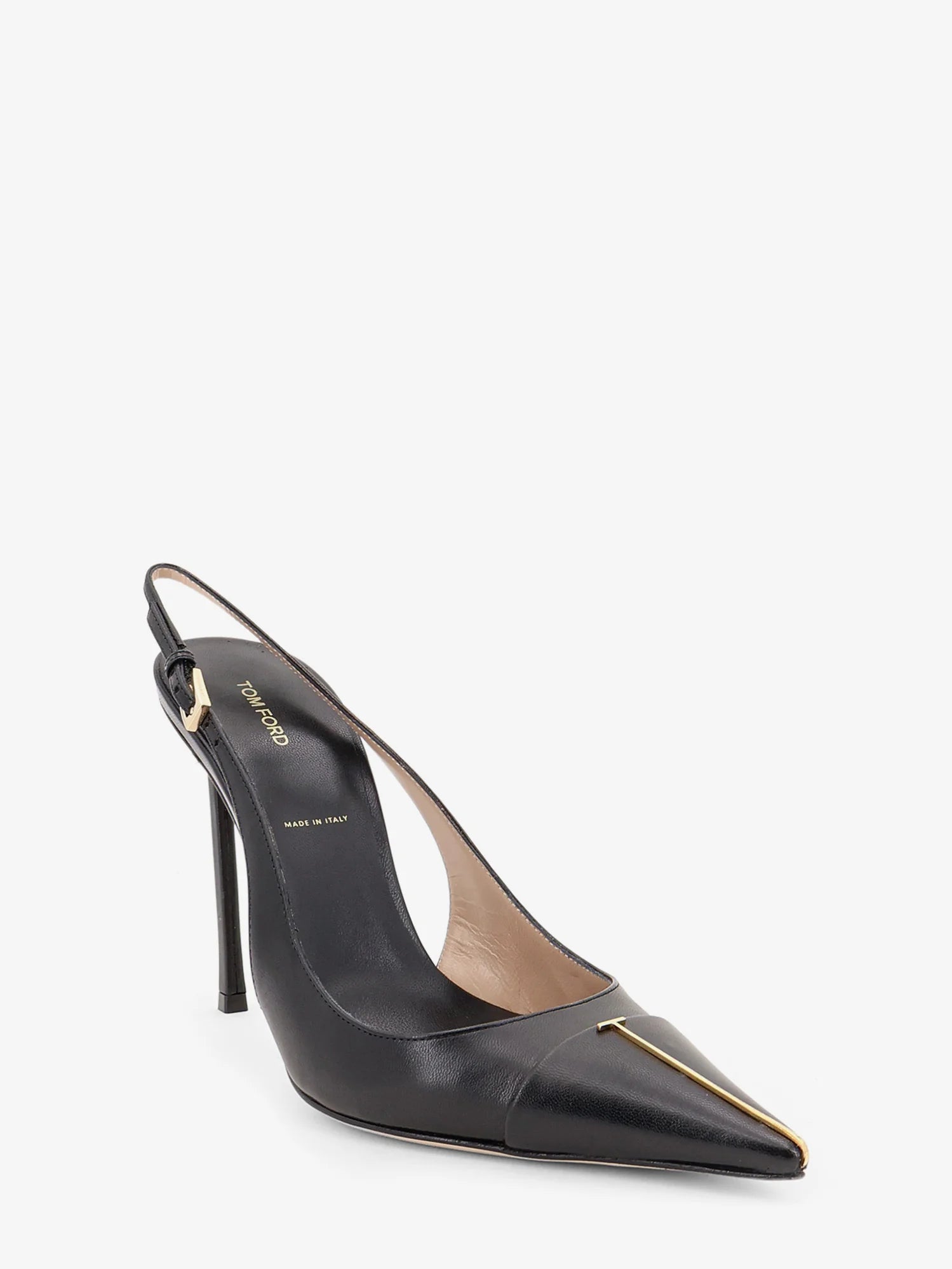 Leather pumps with metal T Logo detail