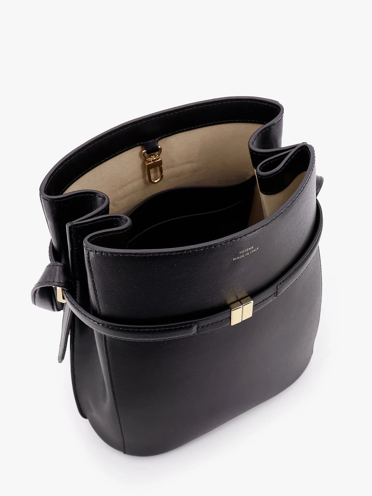 Belted leather bucket bag