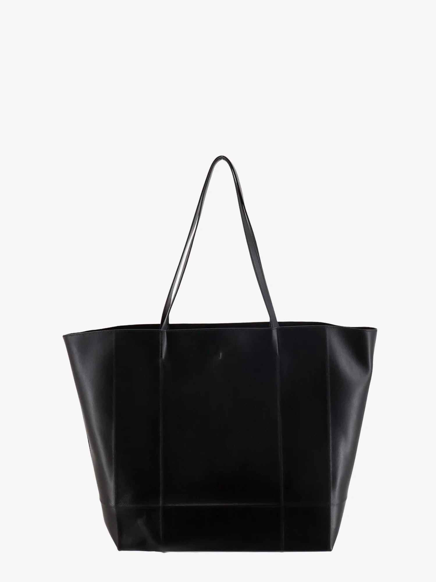 Roam leather shoulder bag