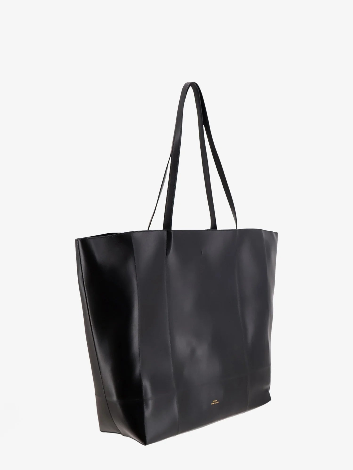 Roam leather shoulder bag