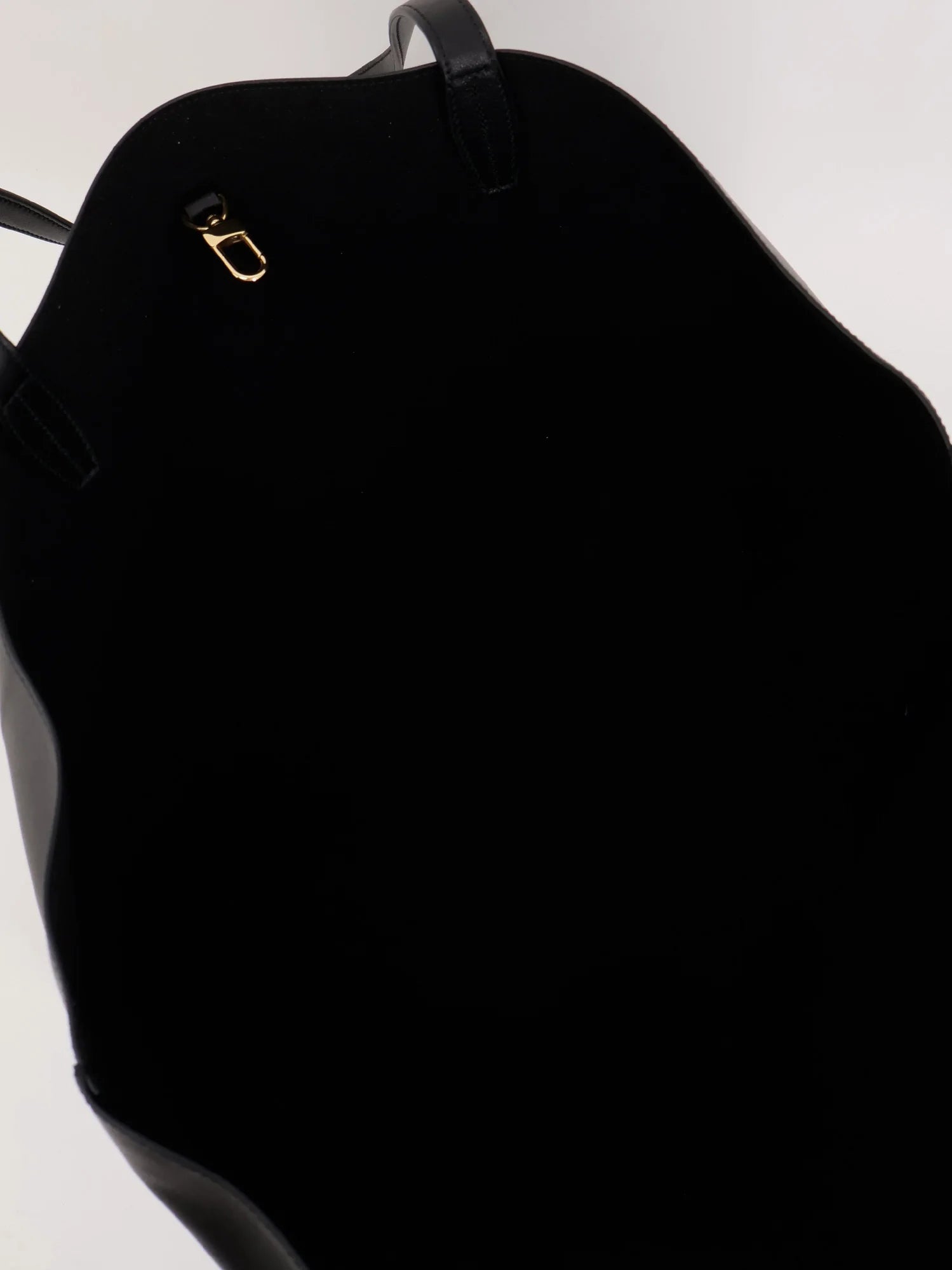 Roam leather shoulder bag