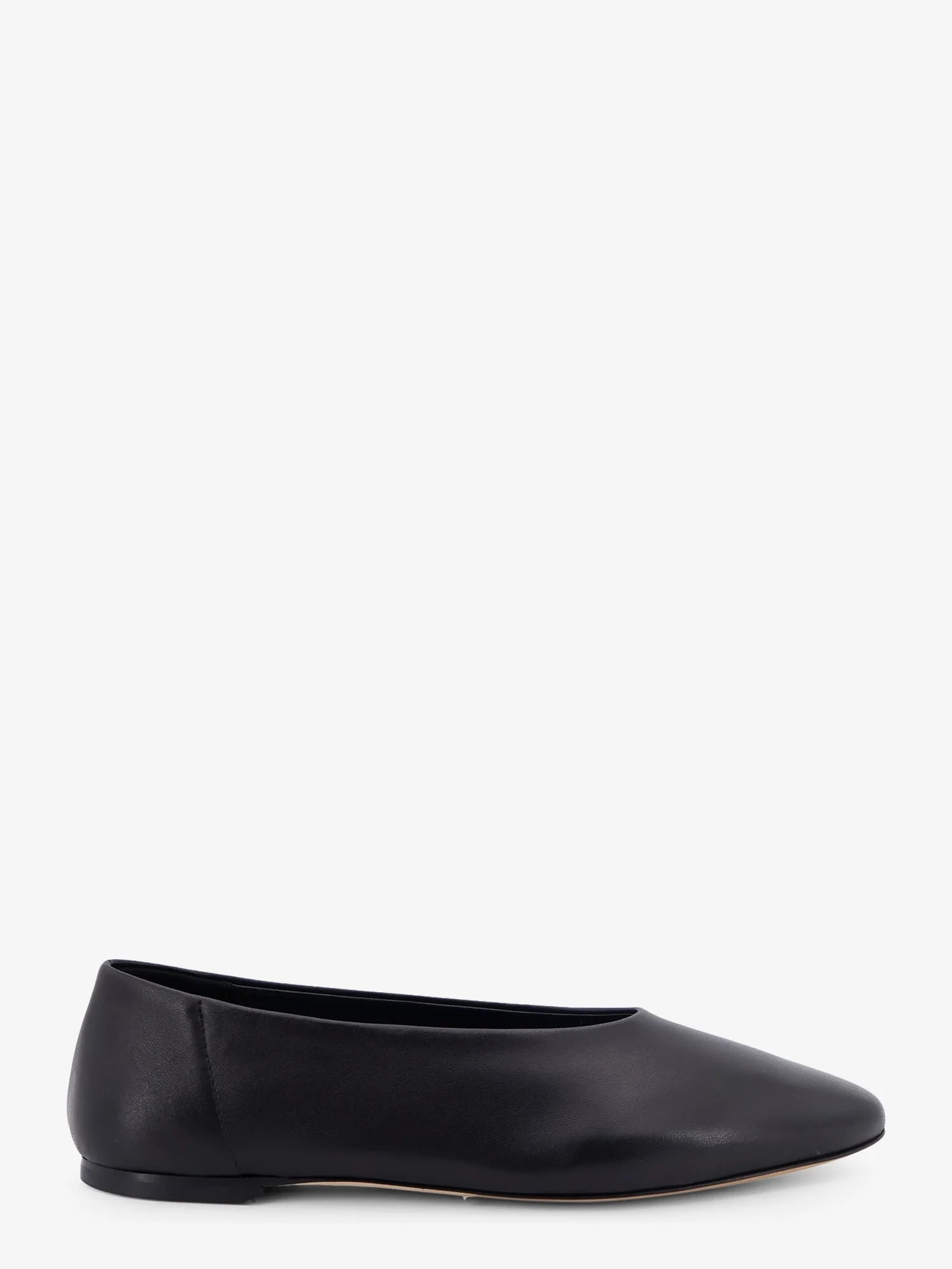 Leather ballerinas